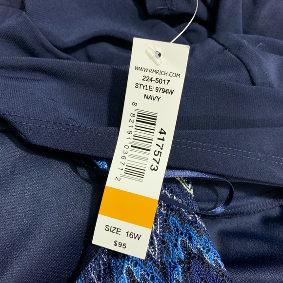 R & M Collection Chevron Dress with Attached Wrap - Picture 6 of 8